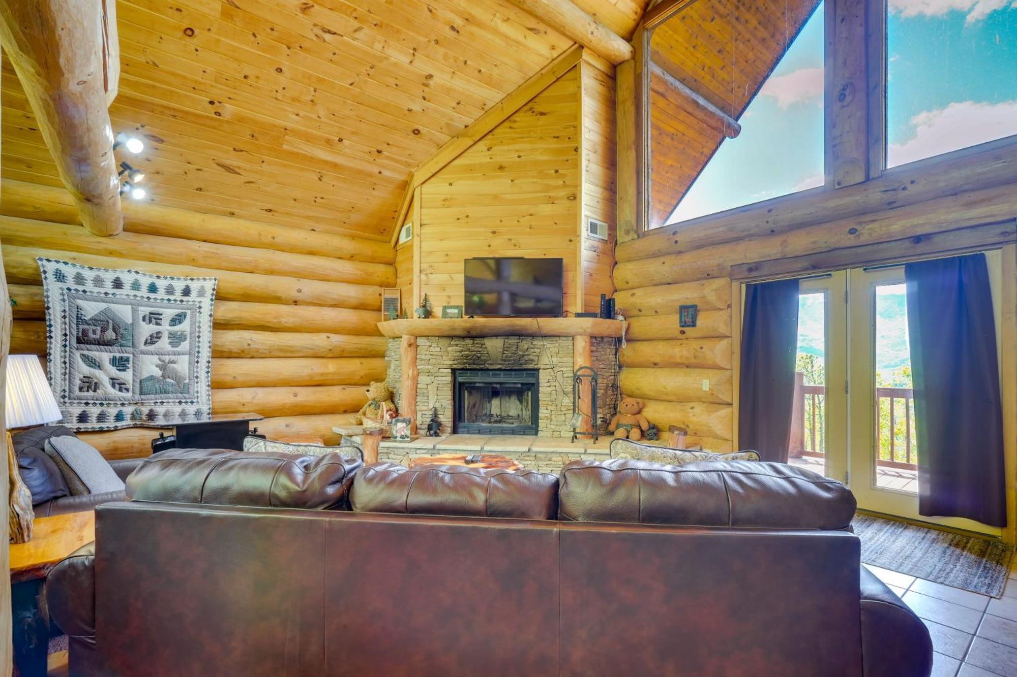 Gatlinburg Cabin With Hot Tub About 11 Miles To Downtown Exteriör bild